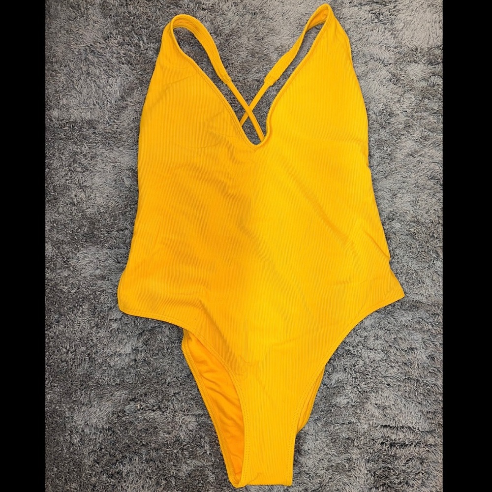 Abercrombie bathing suit